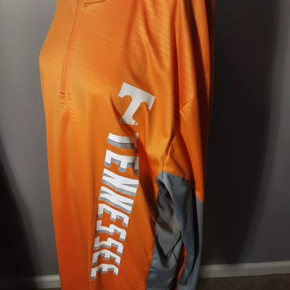 Men's XL Colosseum Tennessee Vols Long Sleeve Windbreaker